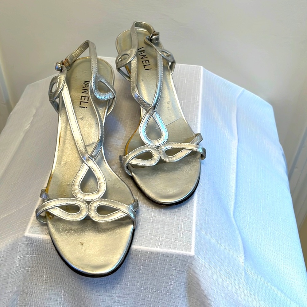 Vaneli Silver Leather Strappy Dress Sandal - Used - 2 1/4 Inch Heel